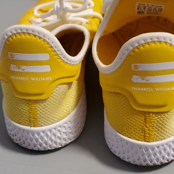 Adidas Hu - Picture 3 of 4